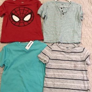 Set of 4 old navy T-shirt’s